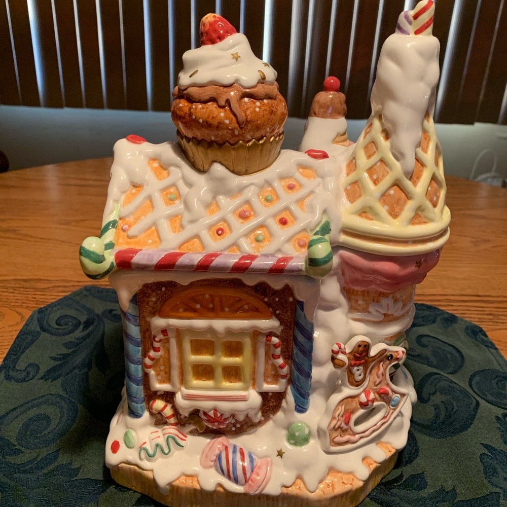 Fitz and Floyd Nutcracker Sweets Cookie Jar